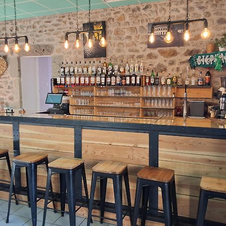 L'Auberge De La Source La Valla-sur-Rochefort Екстер'єр фото