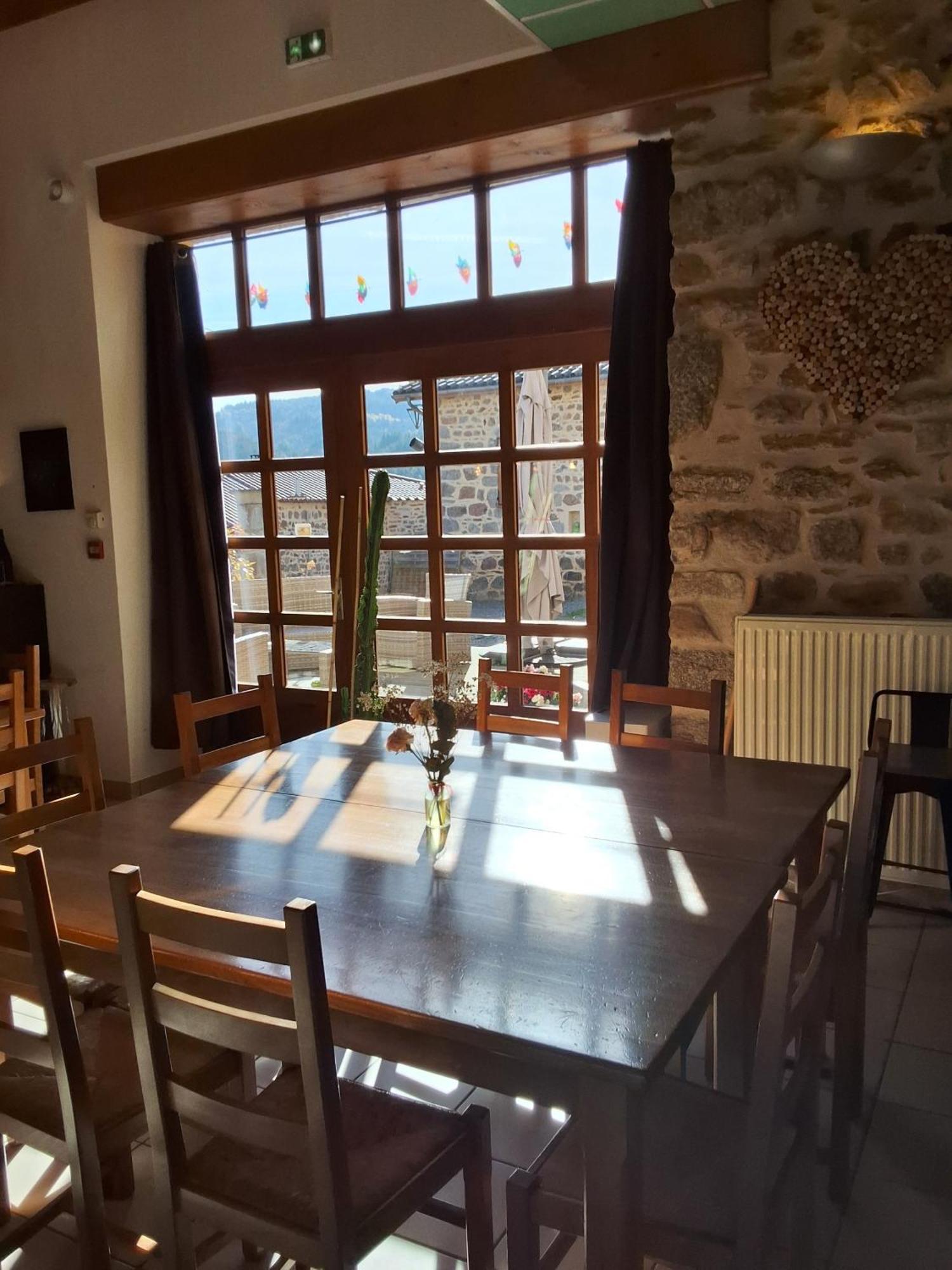 L'Auberge De La Source La Valla-sur-Rochefort Екстер'єр фото